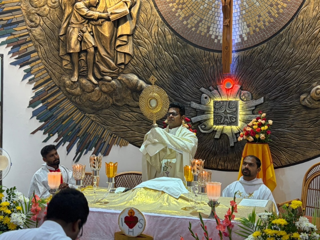 Piarist Chapel Adoration and Prayer Life